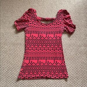 ‼️ Wet Seal Tribal Print Pink Top ‼️
